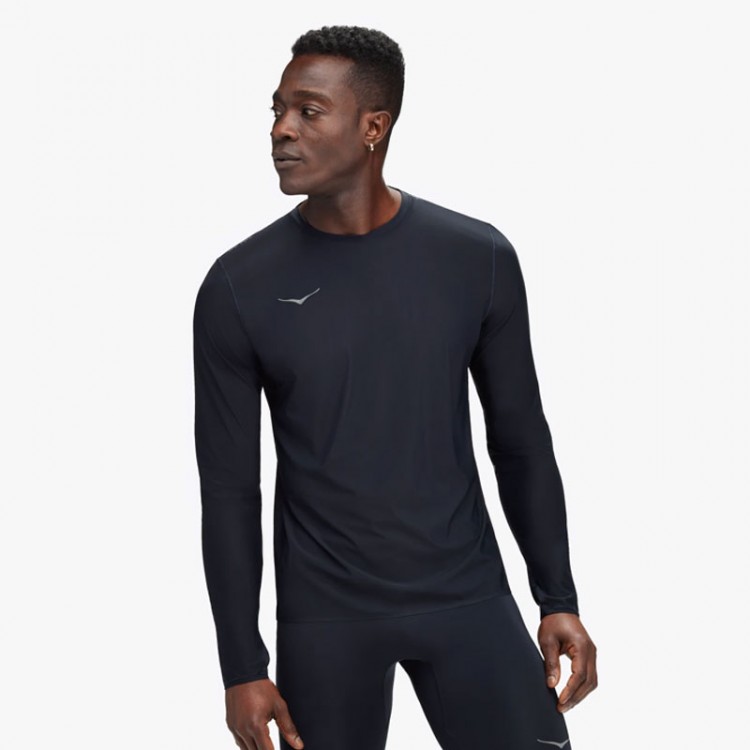 CAMISETA HOKA AIROLITE LONG NEGRO