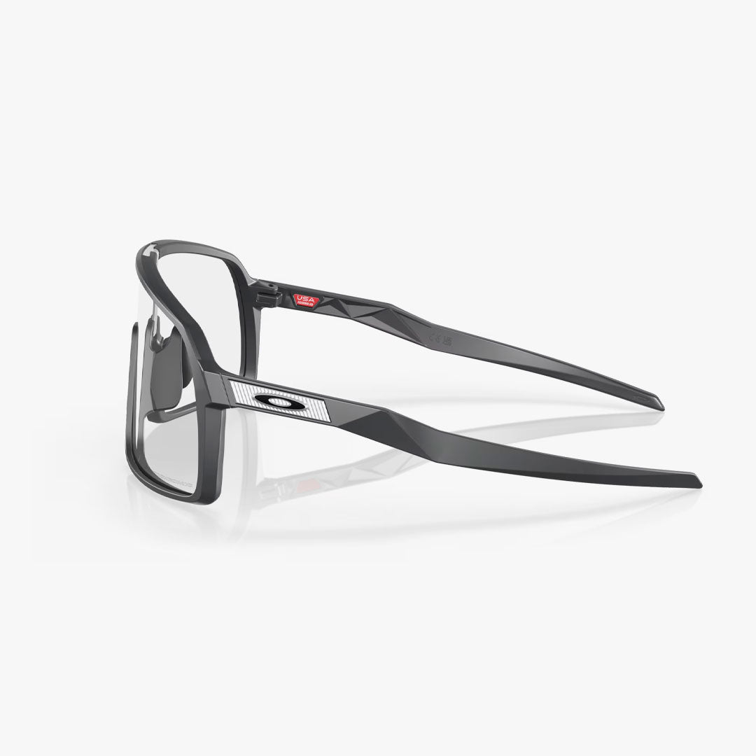 Gafas Oakley Sutro Matte Carbon Clear Photochromic