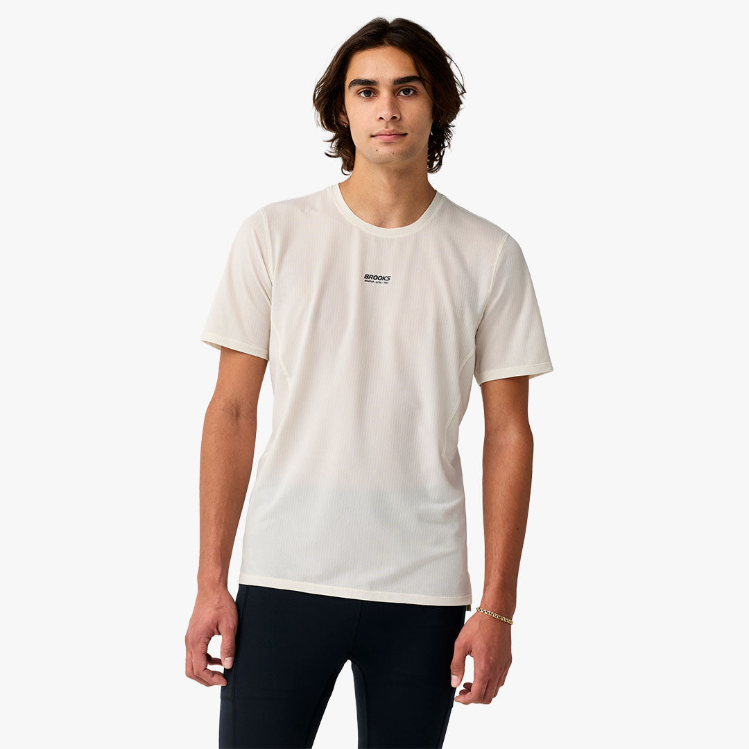Camiseta Brooks High Point 2.0 Bone