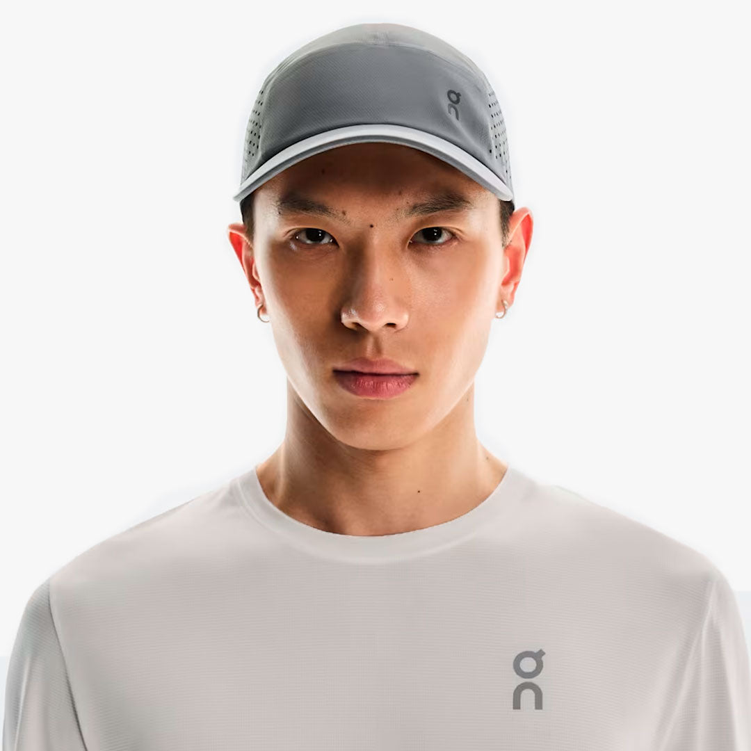 Gorra On Lightweight Rock