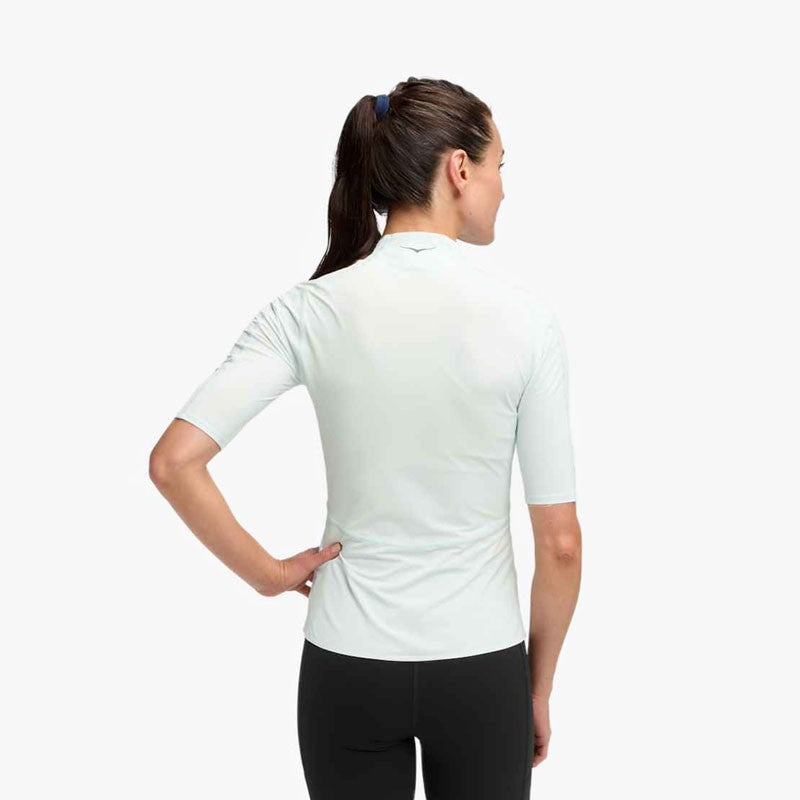 CAMISETA HOKA W SKYBREEZE SHORT SLEEVE TUNDRA