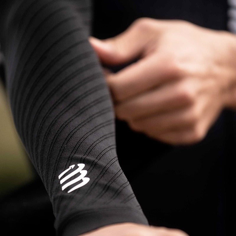 MANGUITOS COMPRESSPORT ULTRALIGERO NEGRO 21