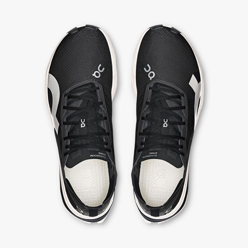 On Cloudboom Strike Black/White