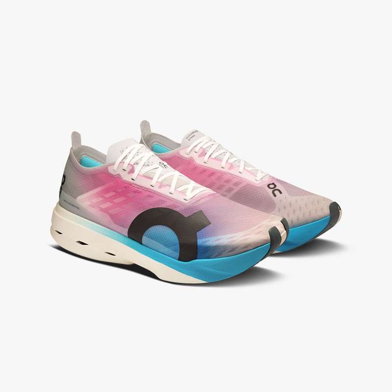 ON CLOUDBOOM STRIKE WHITE/HORIZON